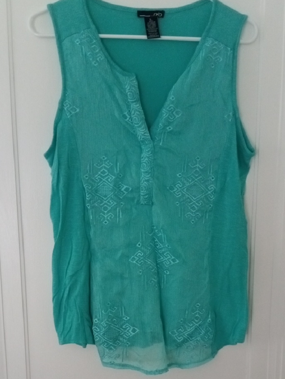 women large sage green sleeveless top - Picture 1 of 1